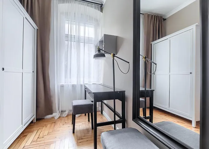 Margi Nell Στσέτσιν